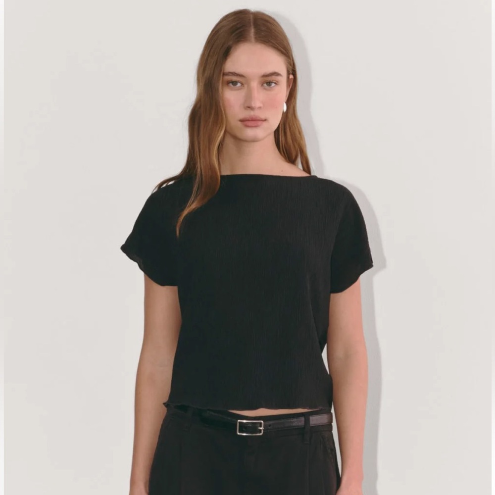 Everlane The Crinkle Top